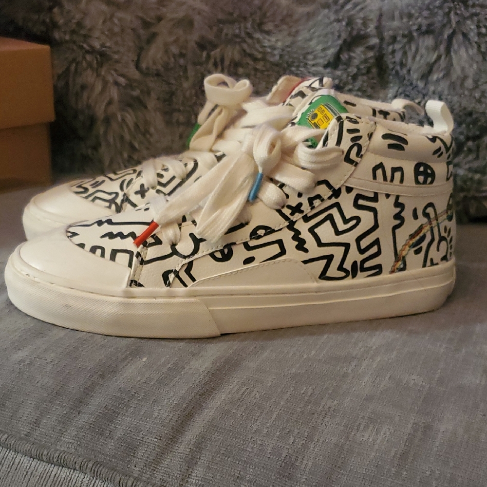 Zara Kids High-Top Sneakers with Black and White Design